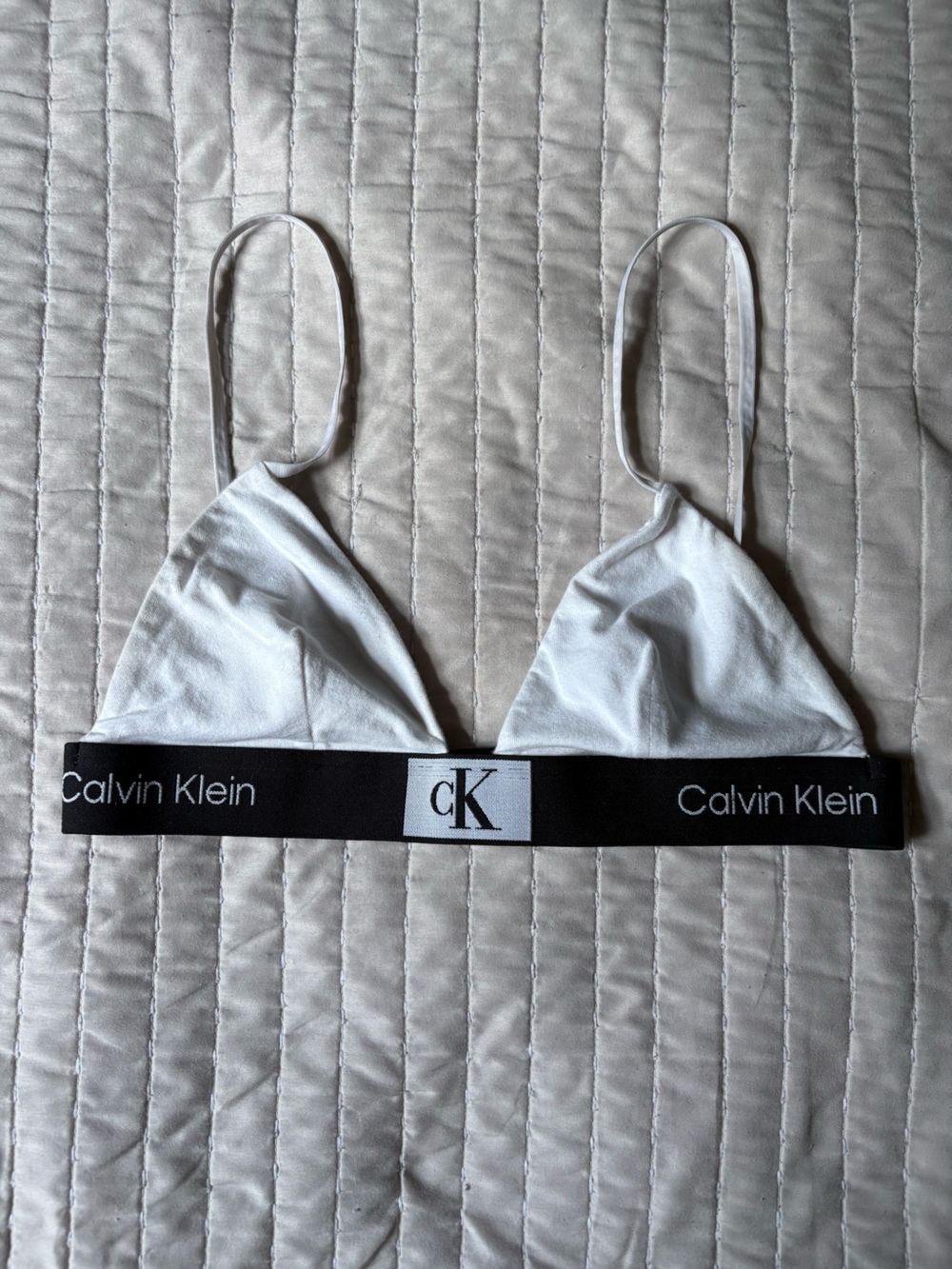 Calvin Klein CK 96 unlined triangle bralette in white size Medium bra